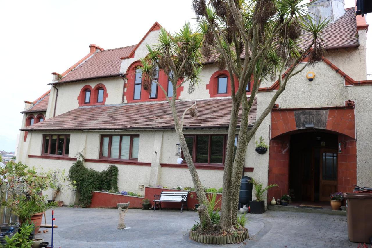 Victoria House Otel Barrow-in-Furness Dış mekan fotoğraf